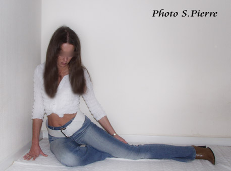 Image is protected by copyright    Access to more photographs is limited to members
